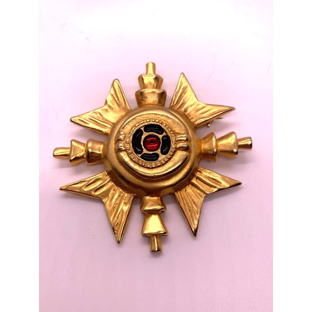 Maltese Cross (Mma?) Unique Gold Tone Center Rhinestone Black Enamel Brooch 2072